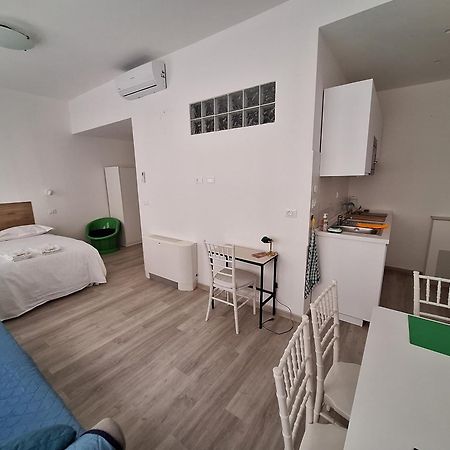 Ferienwohnung Sottoripa Loft Genua Exterior foto